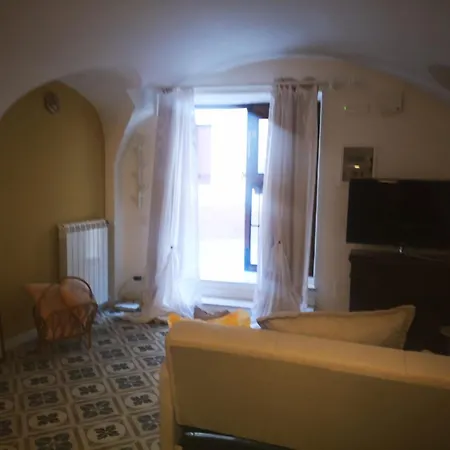 La Casina Di Mirgio * 라킬라